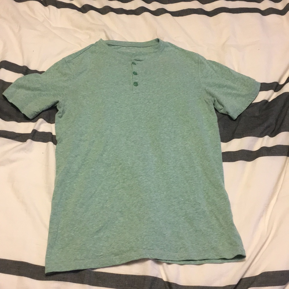 Green Men’s button up tee, size S